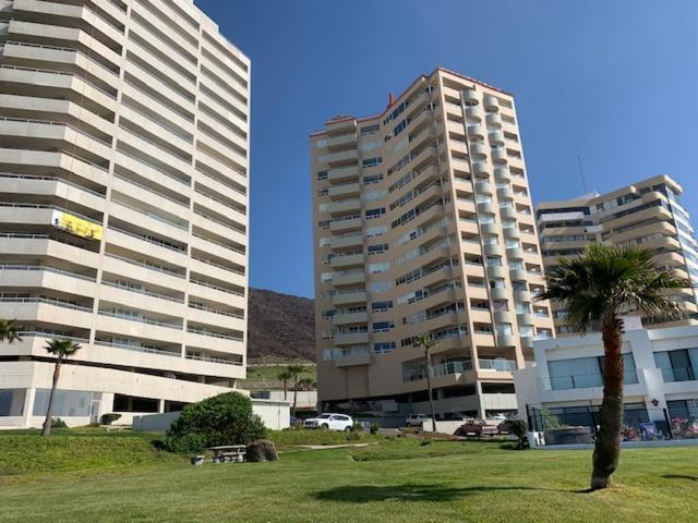 Beachfront Condo W Pools Steps To Beach & Mins To Dt Rosarito Luaran gambar